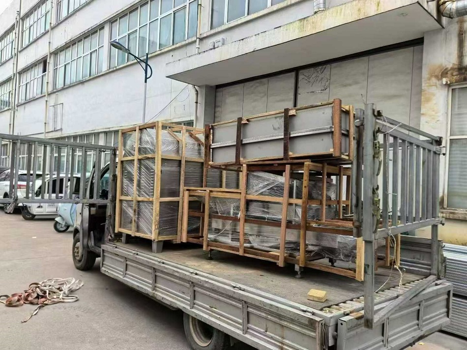 许昌不朽情缘MG-中国官方网站100斤电磁炒货机和振动筛一套发往西安